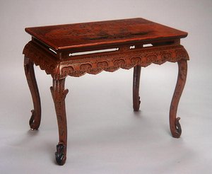 Tavolo, periodo Kangxi (1662-1722) (legno laccato e tela di canapa)